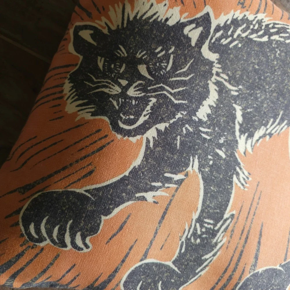 Pottery Barn Halloween Scaredy Black Cat Throw Pillow Orange Print 20